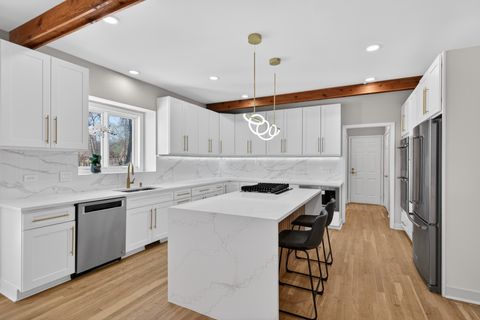 Tiny photo for 25138 N Pawnee Road, Barrington, IL 60010 (MLS # 12611349)