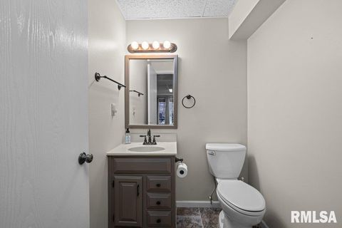 Tiny photo for 880 47TH Avenue #2, East Moline, IL 61244 (MLS # QC4269638)