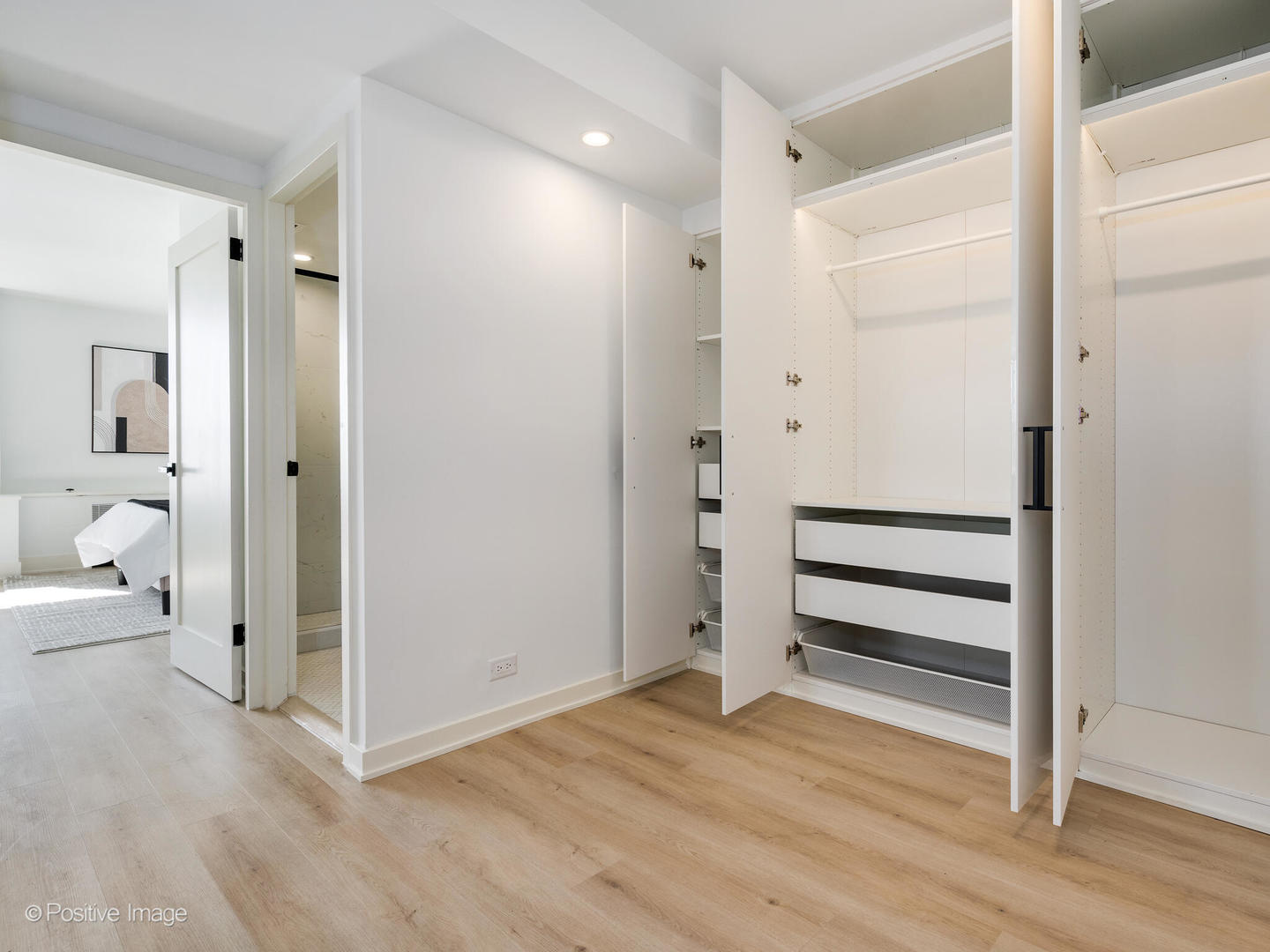 1455 N Sandburg Terrace 2901B