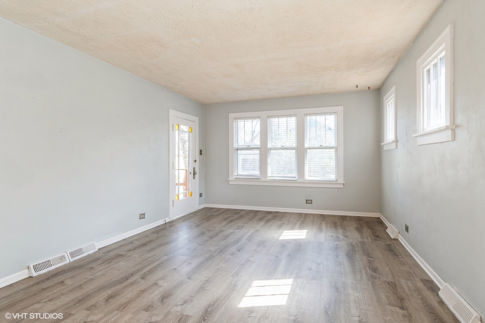 220 S Linden Avenue
