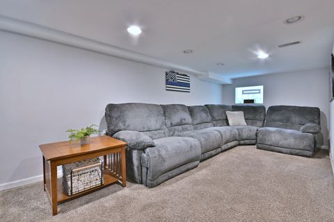 Tiny photo for 6727 N Oketo Avenue, Chicago, IL 60631 (MLS # 12493814)