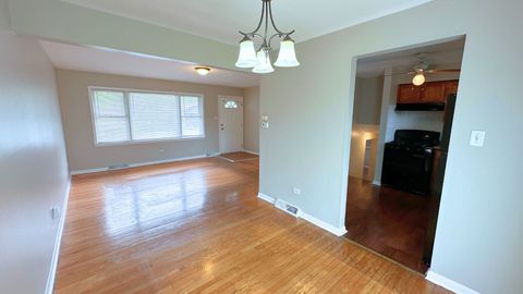 Tiny photo for 15612 Langley Avenue, South Holland, IL 60473 (MLS # 12487577)