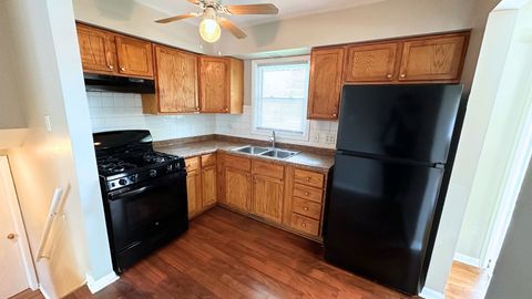 Tiny photo for 15612 Langley Avenue, South Holland, IL 60473 (MLS # 12487577)