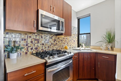 Tiny photo for 2000 N Lincoln Park West #1214, Chicago, IL 60614 (MLS # 12770874)
