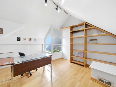 Tiny photo for 5919 N Bernard Street, Chicago, IL 60659 (MLS # 12634657)