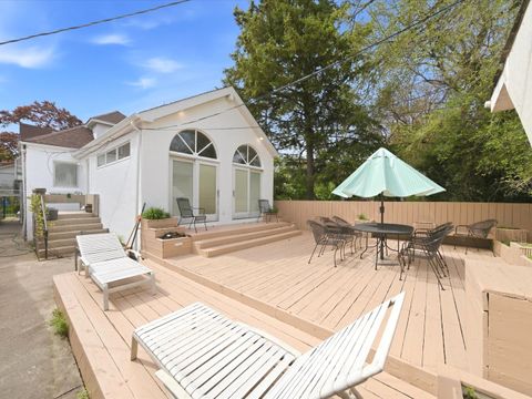 Tiny photo for 5919 N Bernard Street, Chicago, IL 60659 (MLS # 12634657)