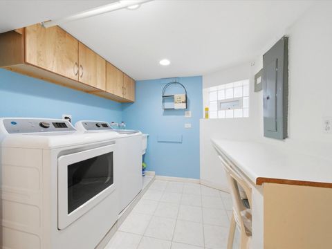 Tiny photo for 5919 N Bernard Street, Chicago, IL 60659 (MLS # 12634657)