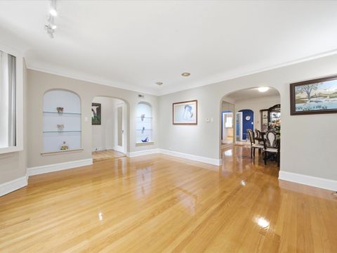 Tiny photo for 5919 N Bernard Street, Chicago, IL 60659 (MLS # 12634657)