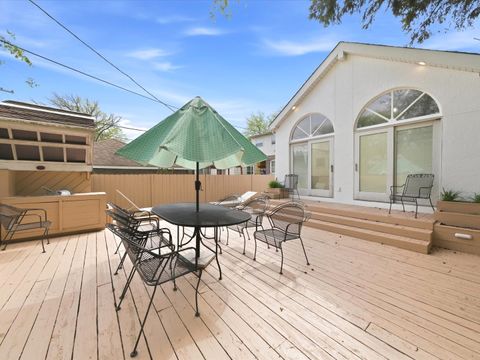 Tiny photo for 5919 N Bernard Street, Chicago, IL 60659 (MLS # 12634657)