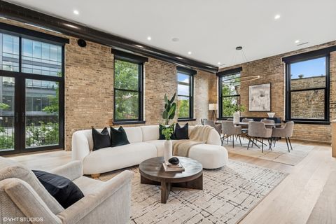 Tiny photo for 401 N Aberdeen Street #3N, Chicago, IL 60642 (MLS # 12547697)