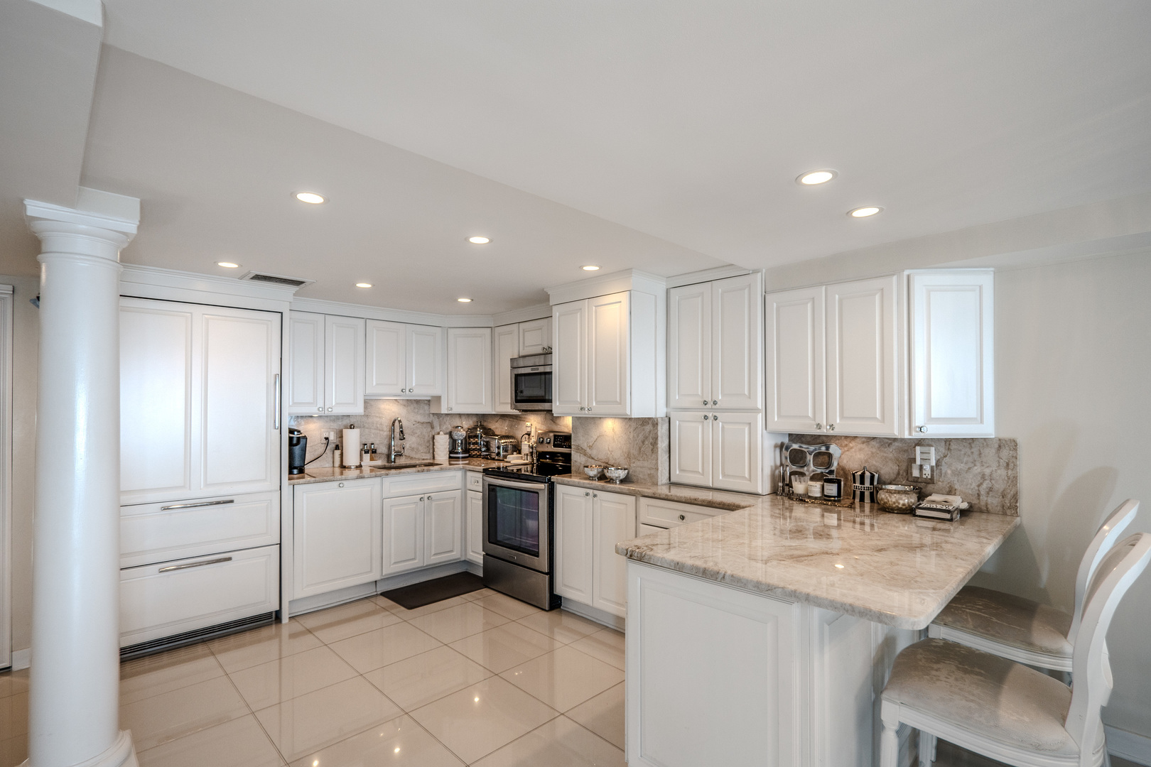 175 E Delaware Place 7107