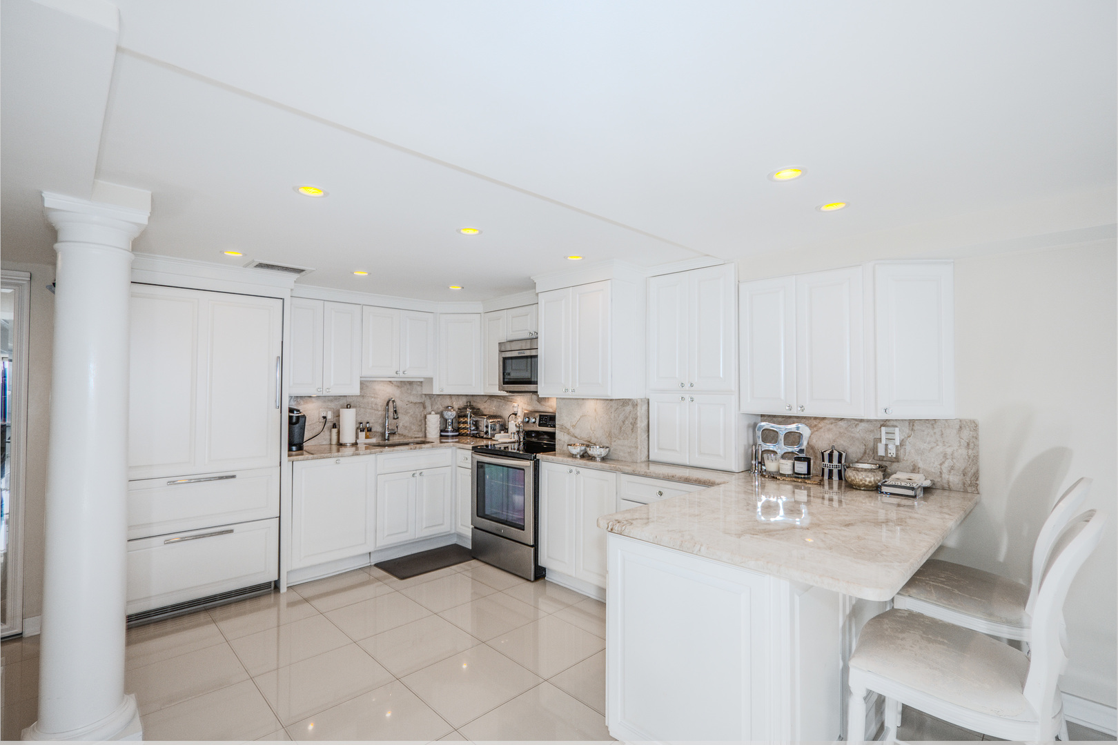 175 E Delaware Place 7107