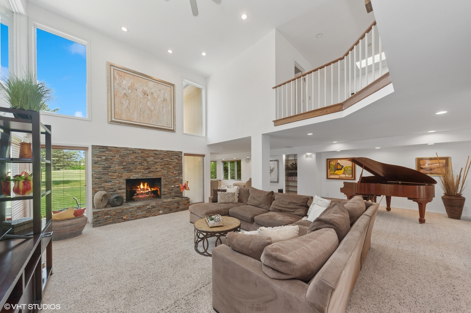 2741 Acacia Terrace