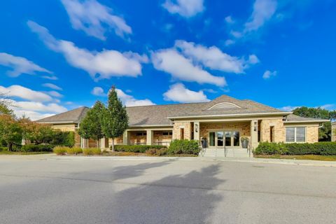 Tiny photo for 2050 Meadowview Court, Northbrook, IL 60062 (MLS # 12491441)