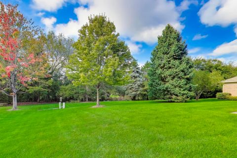 Tiny photo for 2050 Meadowview Court, Northbrook, IL 60062 (MLS # 12491441)