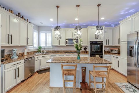 Tiny photo for 7449 Brentwood Lane, Gurnee, IL 60031 (MLS # 12636162)