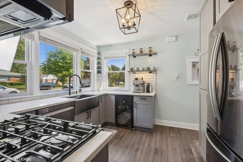 Tiny photo for 2124 Seward Street, Evanston, IL 60202 (MLS # 12774690)