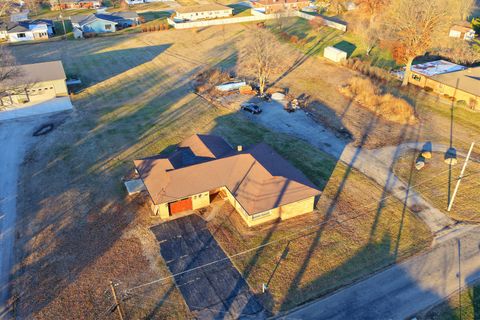 Photo of 608 Pine Tree Road, Streator, IL 61364 (MLS # 12543990)