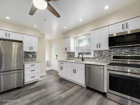Tiny photo for 8211 Mango Avenue, Morton Grove, IL 60053 (MLS # 12736000)