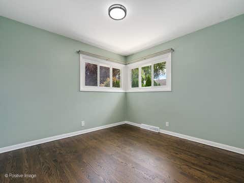 Tiny photo for 8211 Mango Avenue, Morton Grove, IL 60053 (MLS # 12736000)