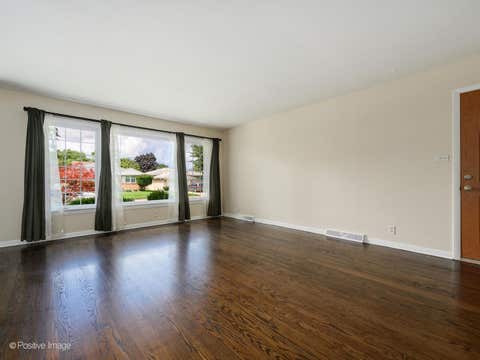 Tiny photo for 8211 Mango Avenue, Morton Grove, IL 60053 (MLS # 12736000)