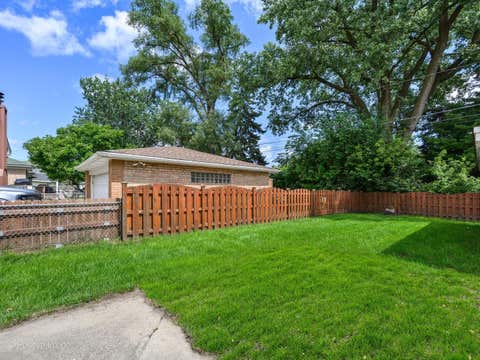 Tiny photo for 8211 Mango Avenue, Morton Grove, IL 60053 (MLS # 12736000)