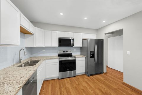 Tiny photo for 524 Jordan Way, Bolingbrook, IL 60440 (MLS # 12512543)