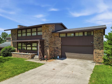 Photo of 15721 Lakeside Drive, Sterling, IL 61081 (MLS # 12714130)