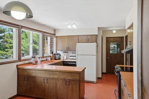 Tiny photo for 15721 Lakeside Drive, Sterling, IL 61081 (MLS # 12714130)