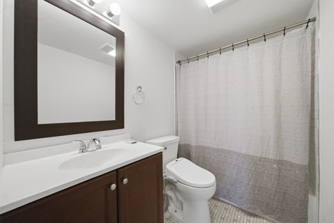 Tiny photo for 900 Perrie Drive #204, Elk Grove Village, IL 60007 (MLS # 12626254)