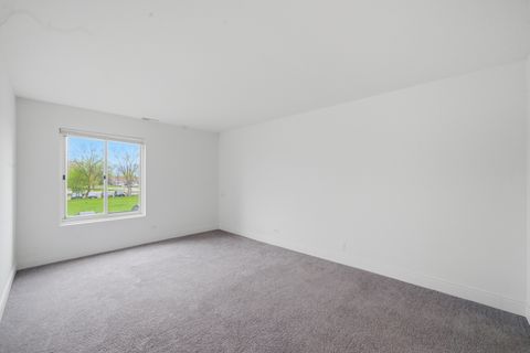 Tiny photo for 900 Perrie Drive #204, Elk Grove Village, IL 60007 (MLS # 12626254)