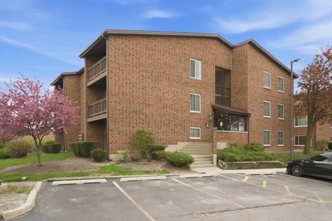 Tiny photo for 900 Perrie Drive #204, Elk Grove Village, IL 60007 (MLS # 12626254)