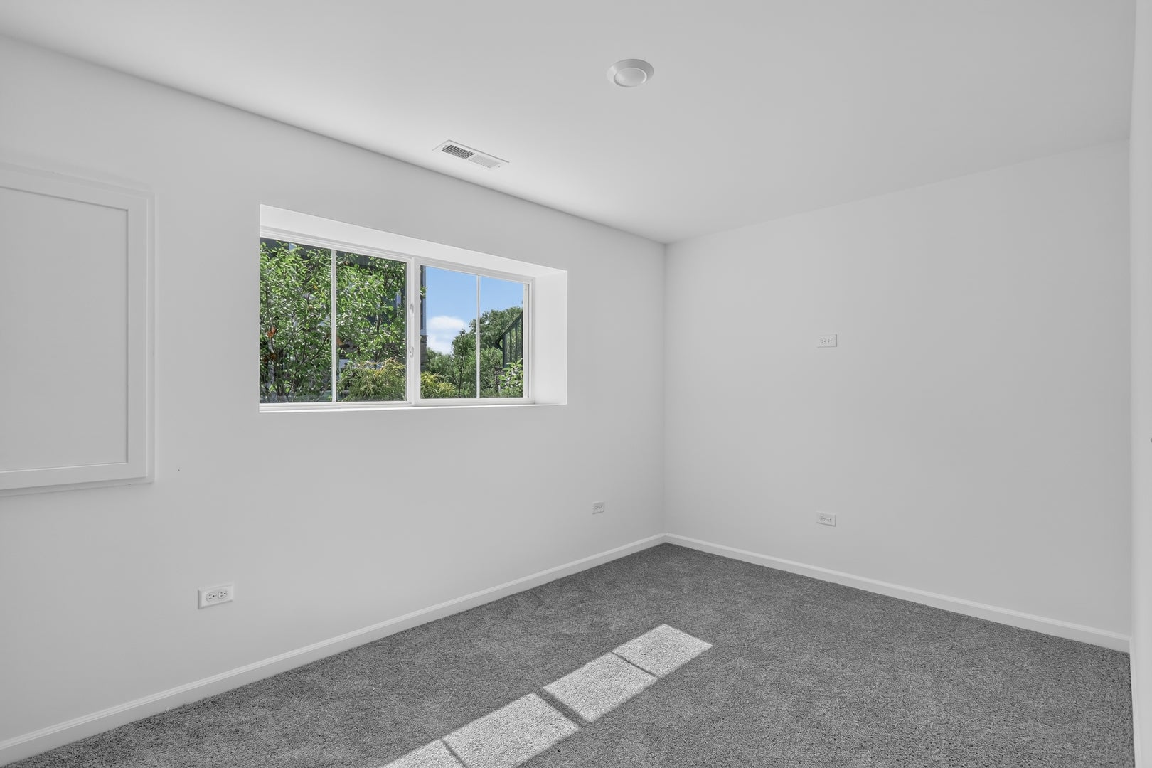 439 Red Oak Circle