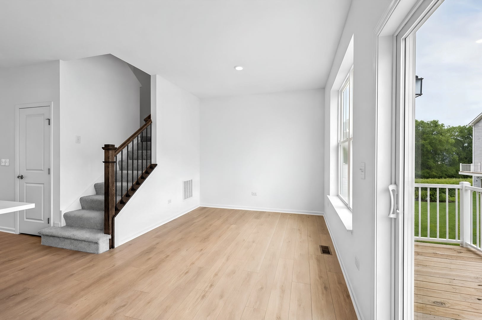 439 Red Oak Circle