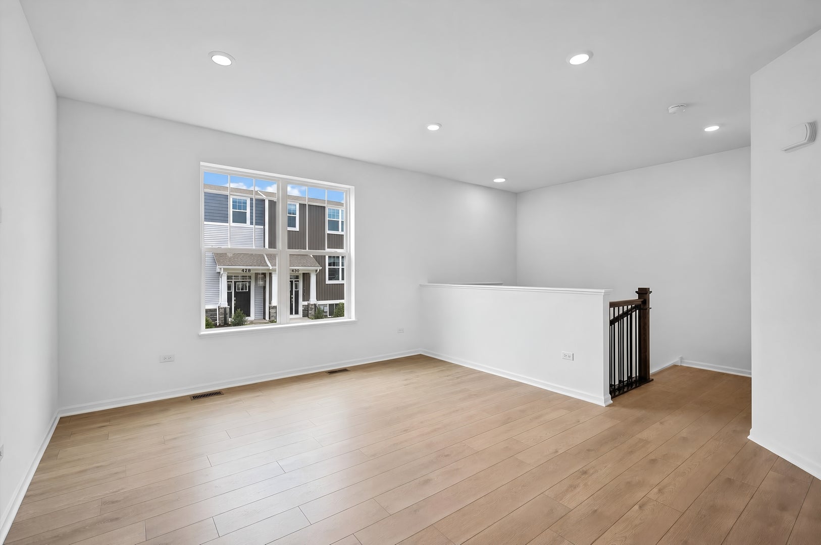 439 Red Oak Circle
