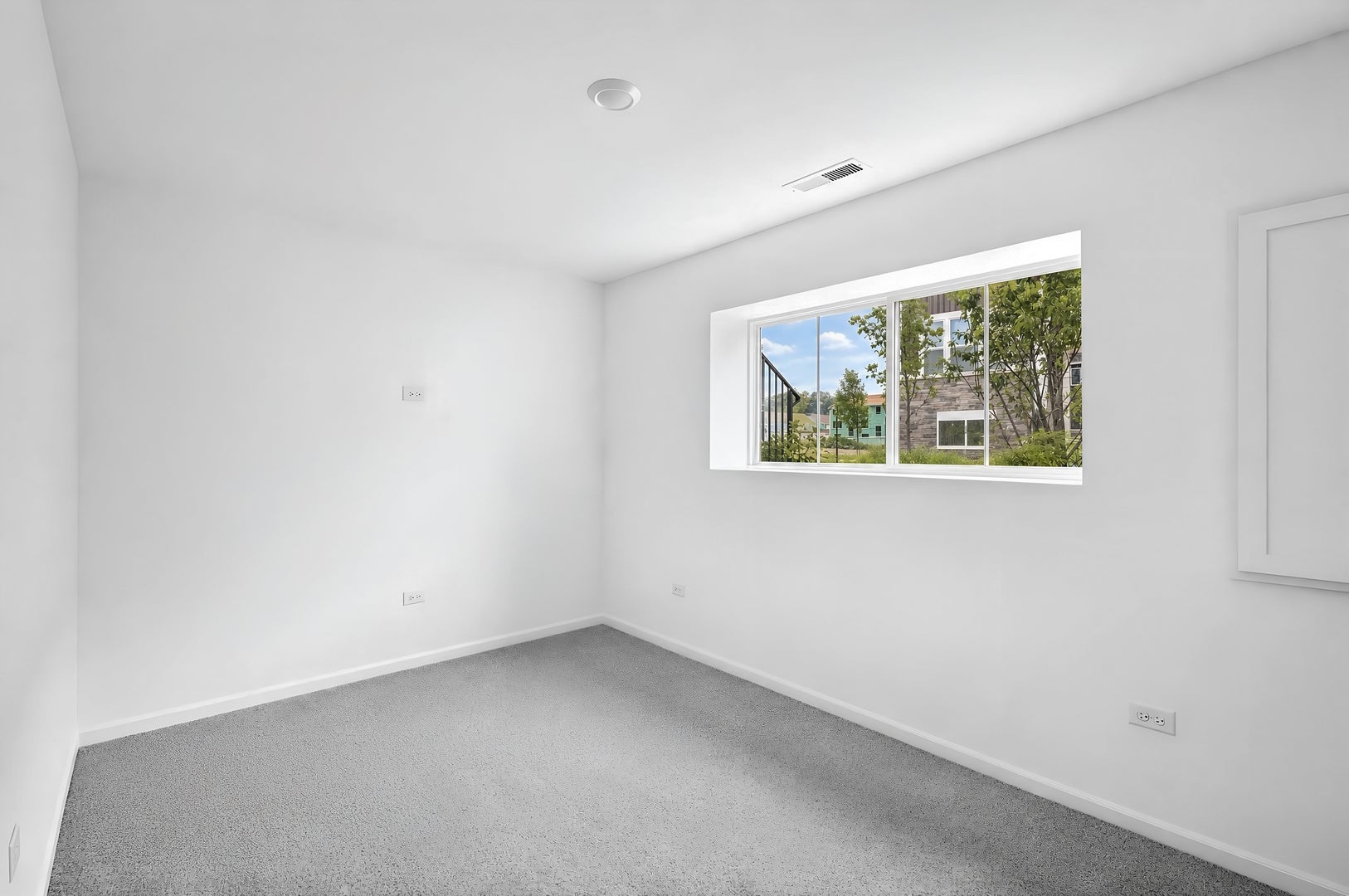 439 Red Oak Circle