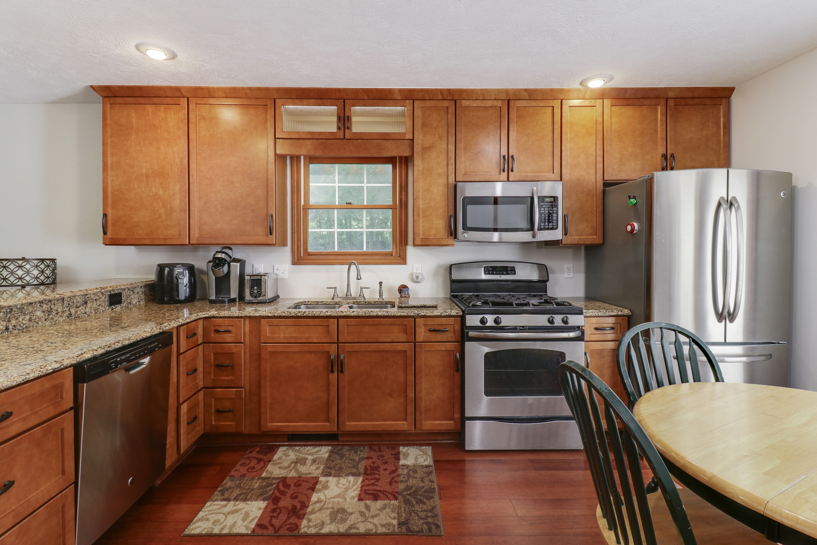 6 Edgewood Court