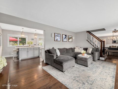 Tiny photo for 871 S Chatham Avenue, Elmhurst, IL 60126 (MLS # 12612326)