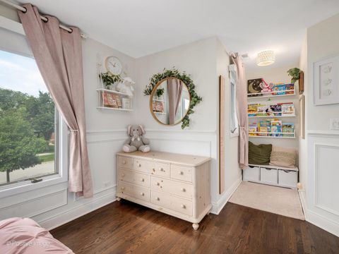 Tiny photo for 871 S Chatham Avenue, Elmhurst, IL 60126 (MLS # 12612326)