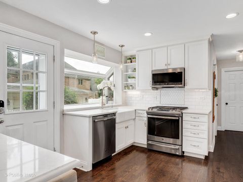 Tiny photo for 871 S Chatham Avenue, Elmhurst, IL 60126 (MLS # 12612326)