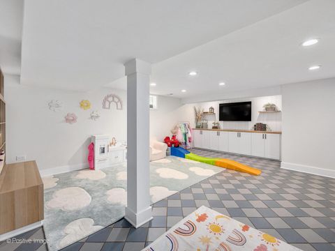 Tiny photo for 871 S Chatham Avenue, Elmhurst, IL 60126 (MLS # 12612326)