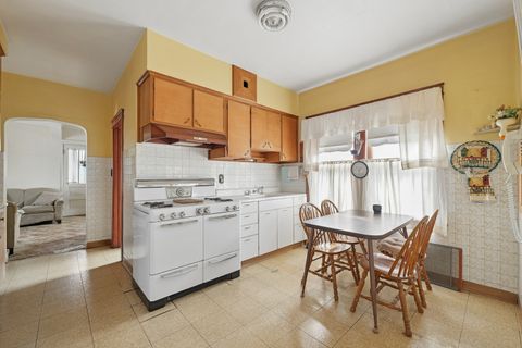 Tiny photo for 3810 Maple Avenue, Brookfield, IL 60513 (MLS # 12611553)