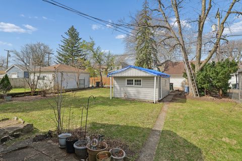 Tiny photo for 3810 Maple Avenue, Brookfield, IL 60513 (MLS # 12611553)