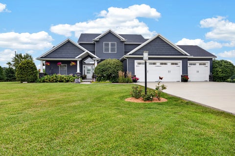Tiny photo for 9571 Crossbow Drive, Bloomington, IL 61705 (MLS # 12718120)
