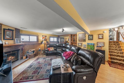 Tiny photo for 256 S Ellyn Avenue, Glen Ellyn, IL 60137 (MLS # 12613502)
