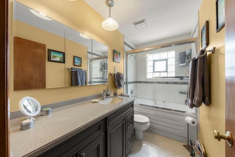 Tiny photo for 256 S Ellyn Avenue, Glen Ellyn, IL 60137 (MLS # 12613502)