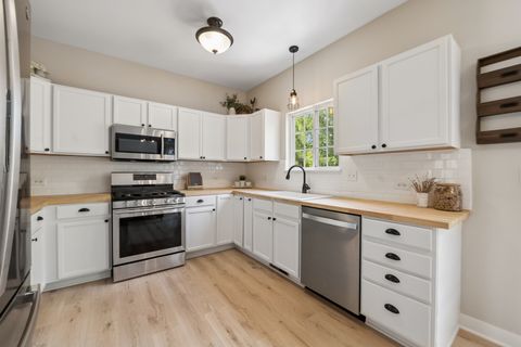 Tiny photo for 2113 Fairview Lane, Woodstock, IL 60098 (MLS # 12624589)