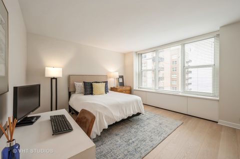 Tiny photo for 1325 N State Parkway #11F, Chicago, IL 60610 (MLS # 12504480)