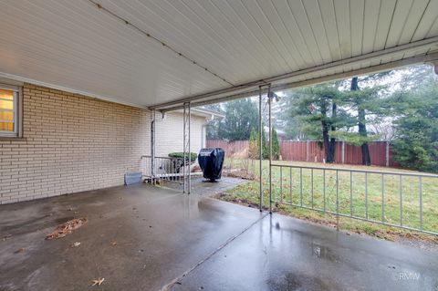 Tiny photo for 910 S Robert Drive, Mount Prospect, IL 60056 (MLS # 12589072)