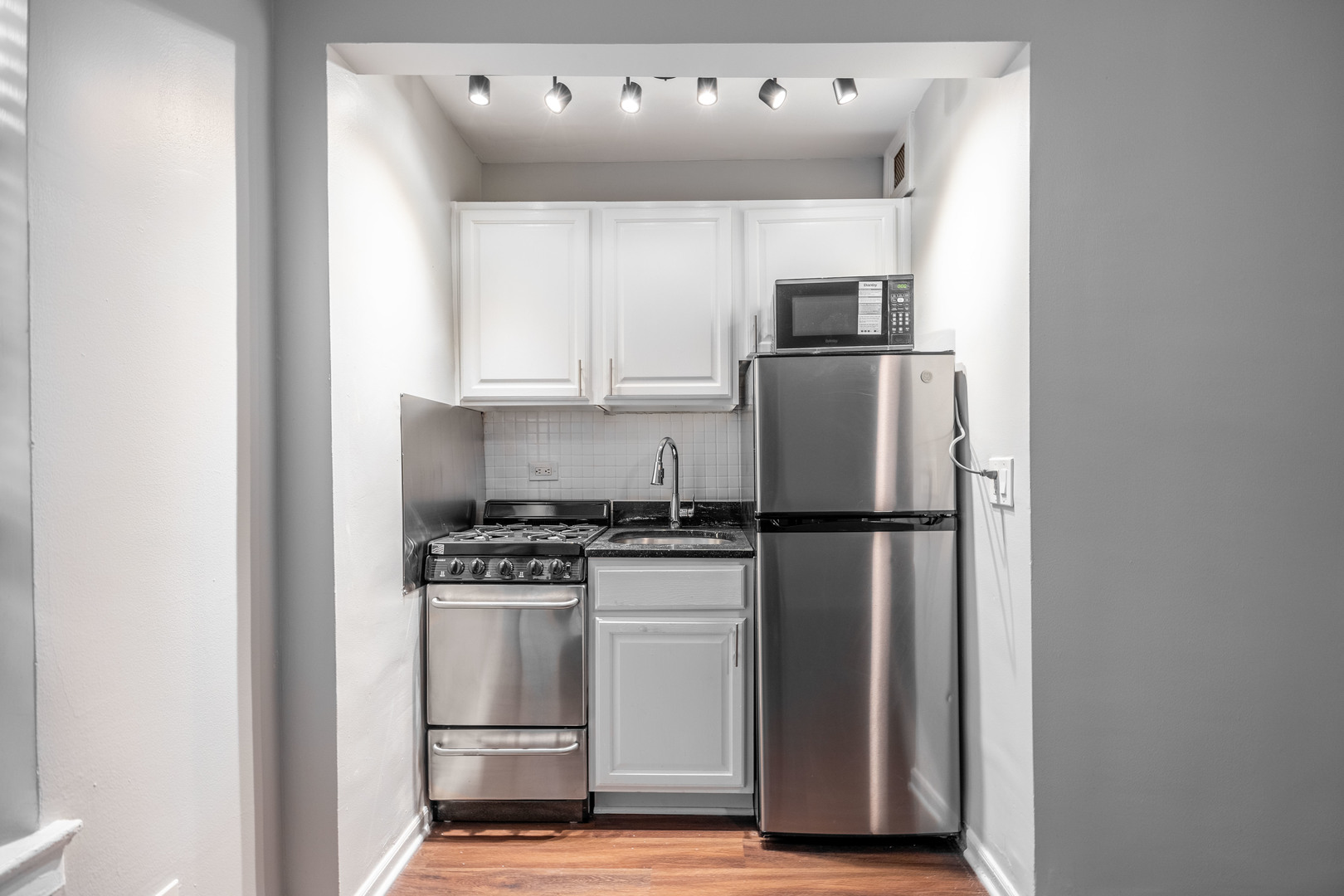 1140 N La Salle Drive 517
